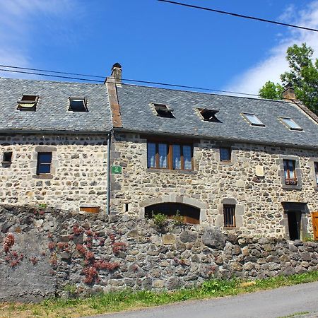 Maison De Varennes Chambon-sur-Lac Esterno foto
