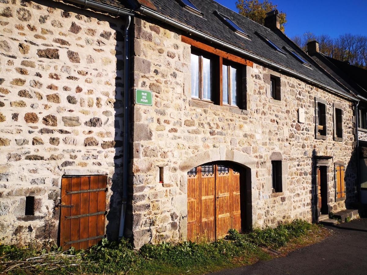 Maison De Varennes Chambon-sur-Lac Esterno foto