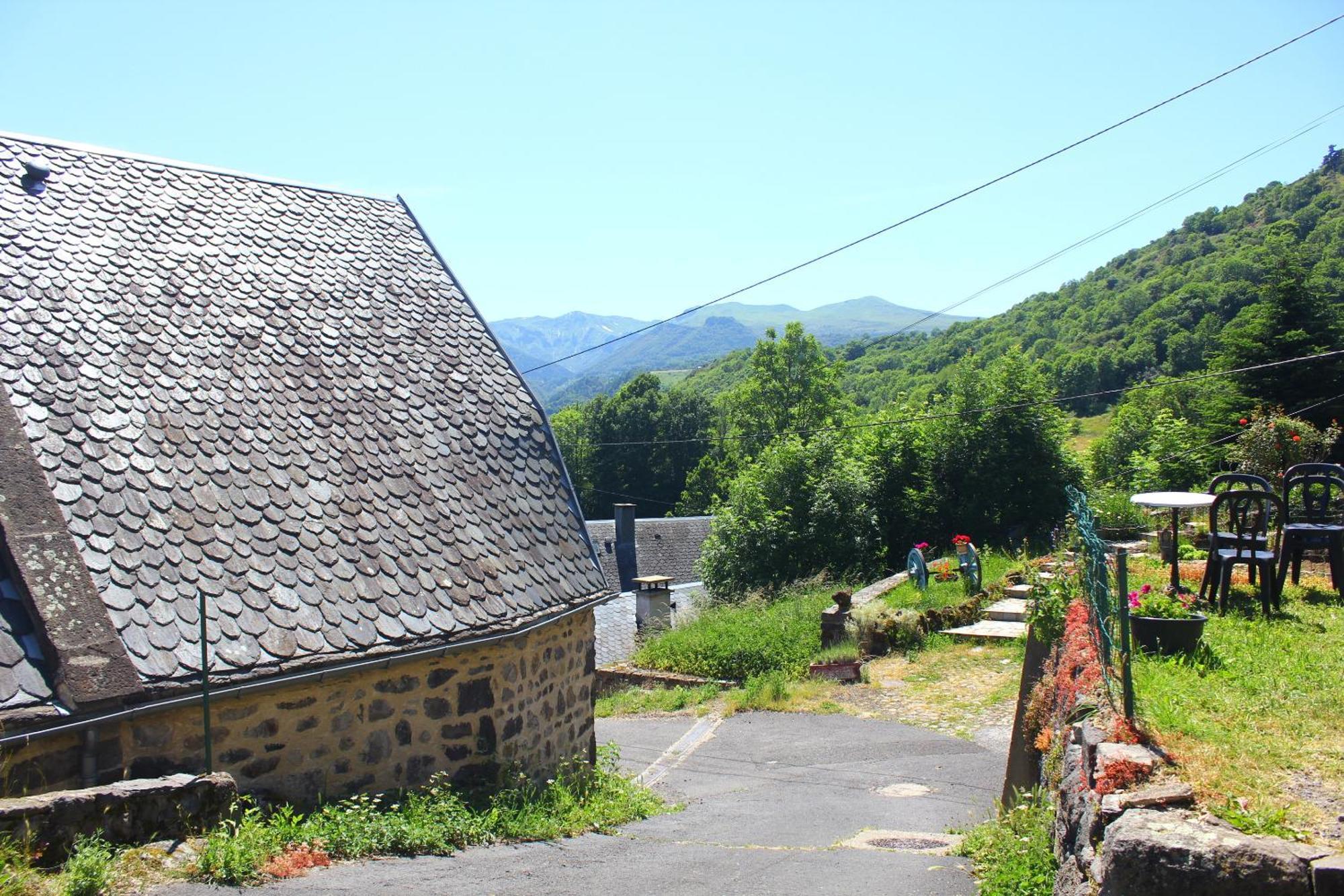Maison De Varennes Chambon-sur-Lac Esterno foto
